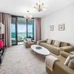 Luxurious 2 Bed Sea View Apt In Address Jbr With Private Beach Access