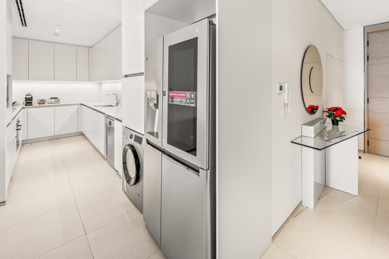 Luxurious 2 Bed Sea View Apt In Address Jbr With Private Access Dubai