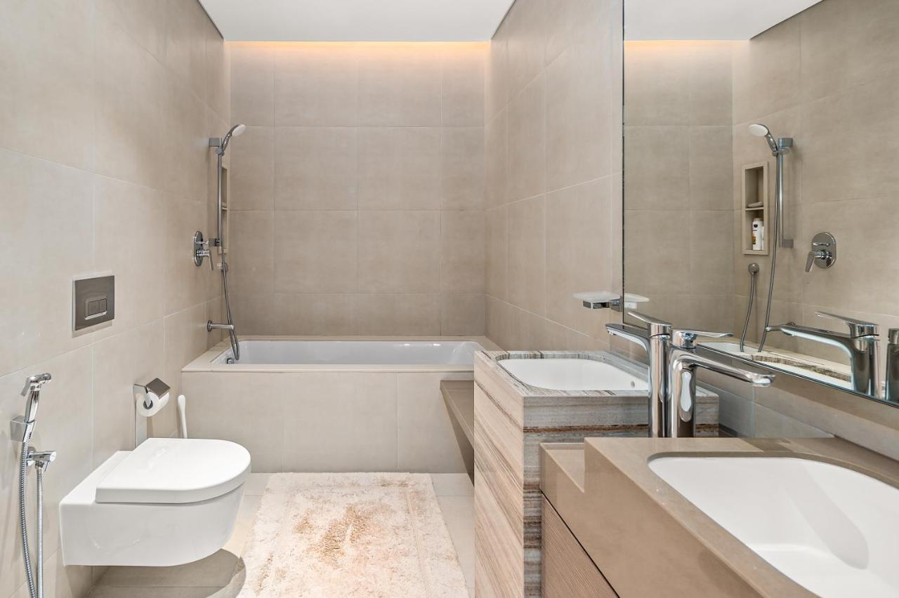 Luxurious 2 Bed Sea View Apt In Address Jbr With Private Access Apartment